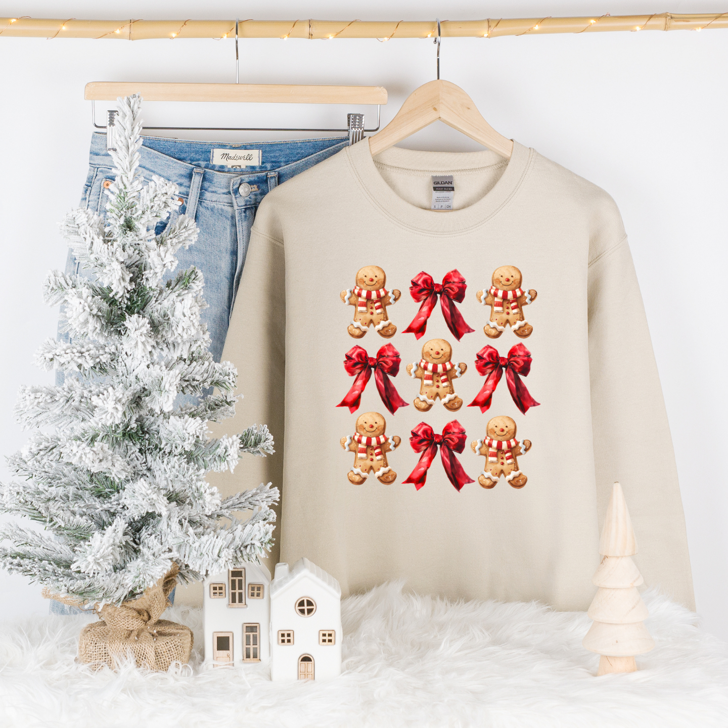 Red gingerbread coquette bow comfortable crewneck