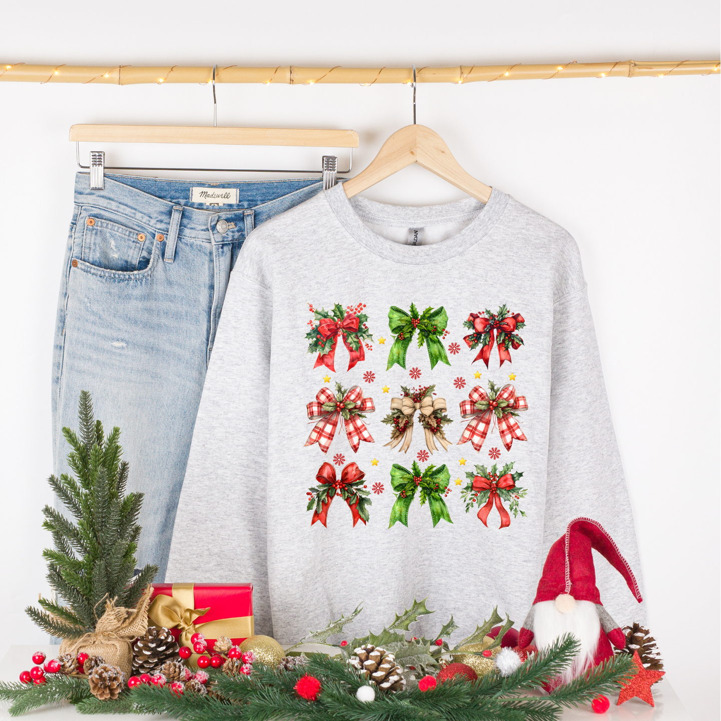 Christmas bow coquette comfortable crewneck