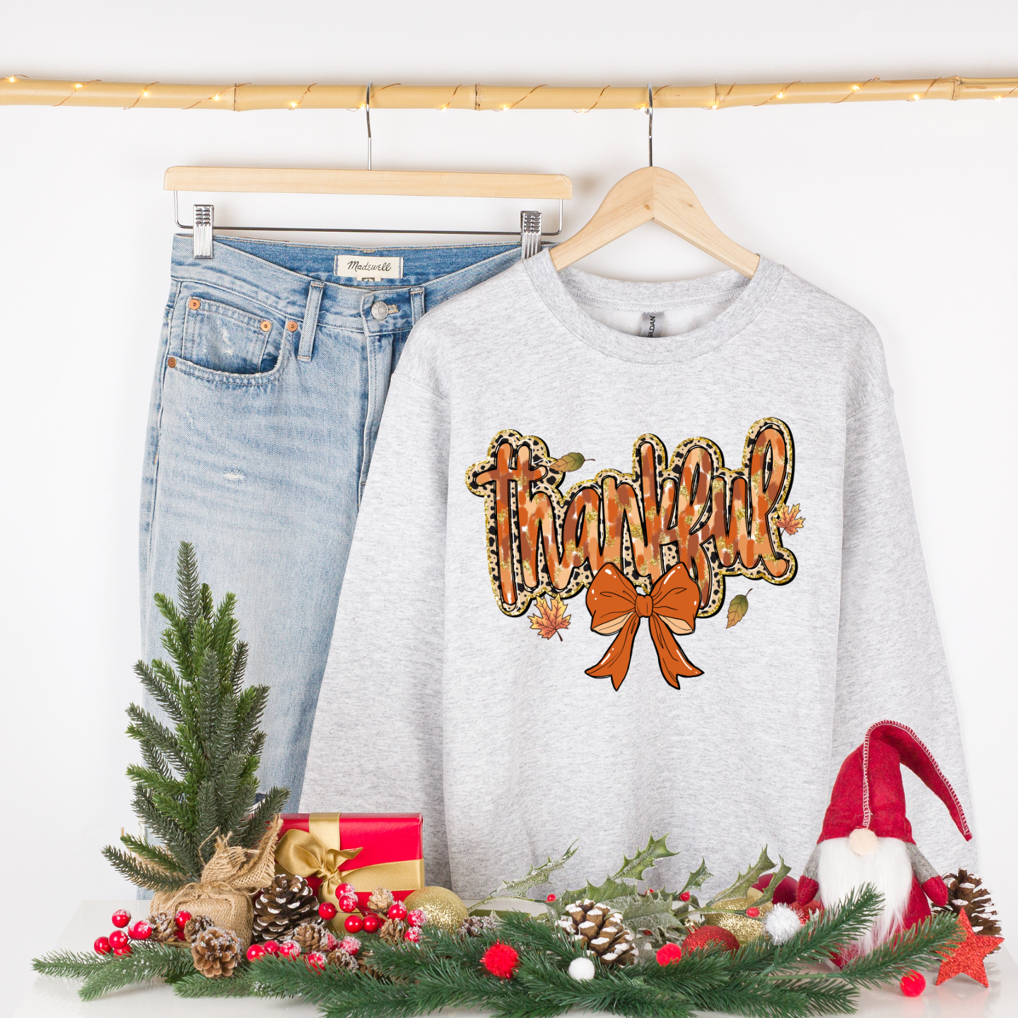 Women's Thankful Bow Leopard Print Cozy Crewneck Pullover